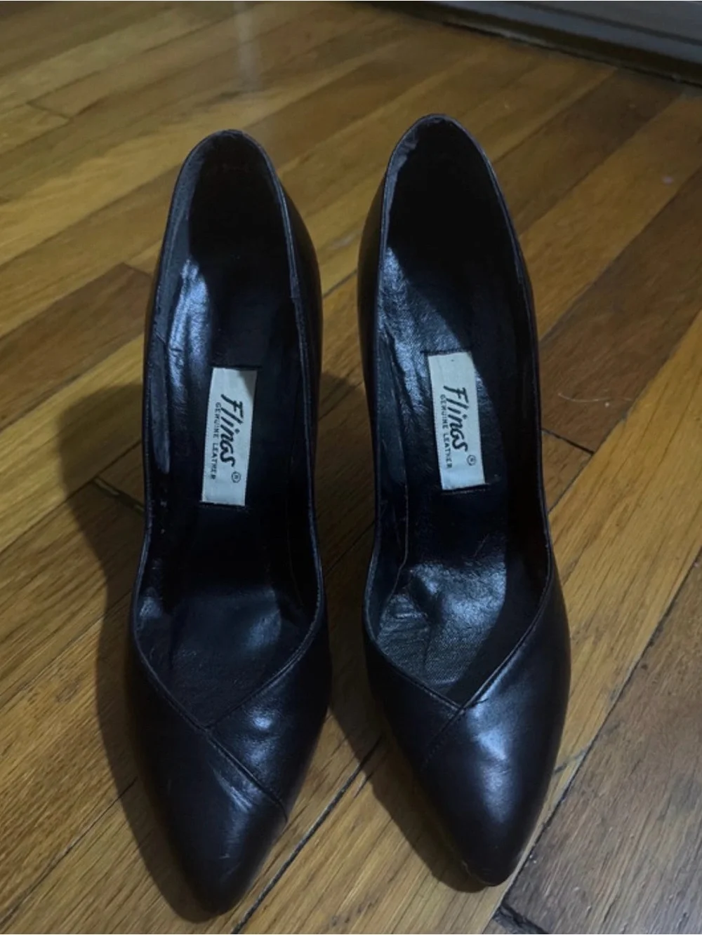 Black Pointed Toe Women’s Pumps